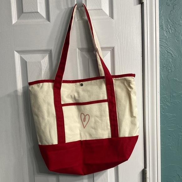 Latched Mama Red and White Heart Tote - Picture 1 of 4